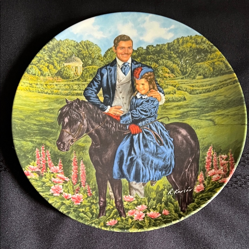 Decorative Gone With The Wind Plate with Bonnie and Rhett limited edition